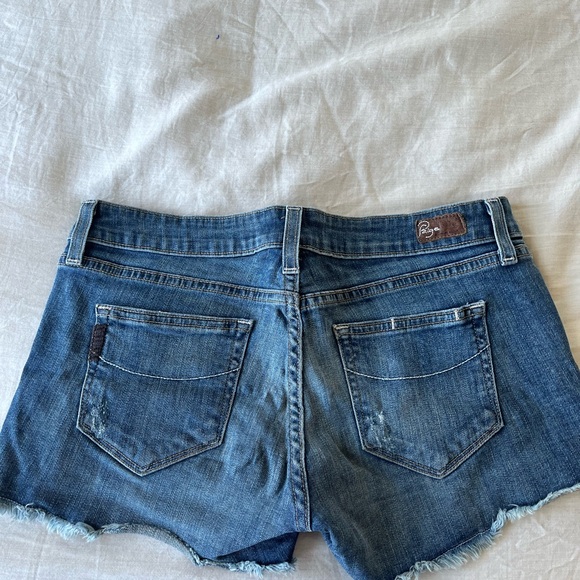 Gently worn Paige denim light wash denim shorts size 27 - Picture 3 of 5